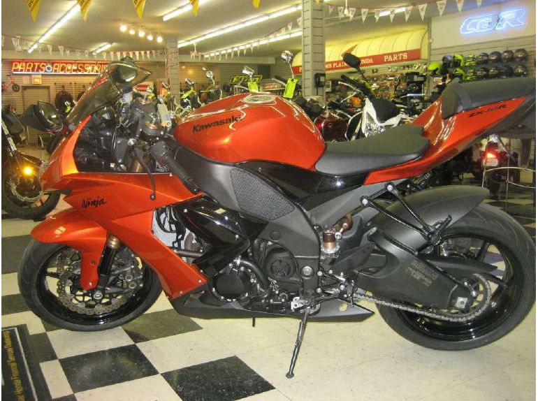 2009 Kawasaki Ninja ZX-10R , $7,999, image 2