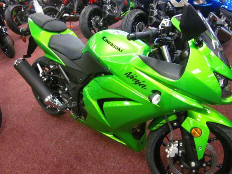 2012 Kawasaki Ninja EX 250 EX250 Green New