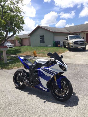 2014 Yamaha YZF-R, US $3900, image 2