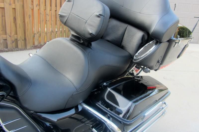 Like New. Low miles. Transferrable extended service plan written thru Harley., US $11,500.00, image 6