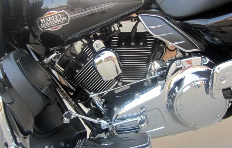 Like New. Low miles. Transferrable extended service plan written thru Harley., US $11,500.00, image 9
