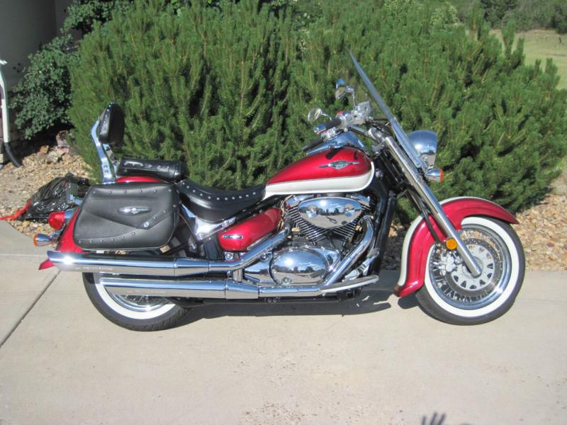 2008 suzuki boulevard c50t only 180 miles! like new!!