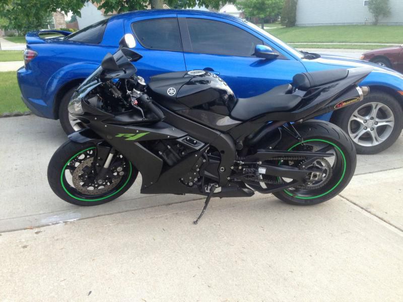 Yamaha YZF-R1 Raven Edition R1 LOTS OF UPGRADES Dyno Tuned 1 OWNER