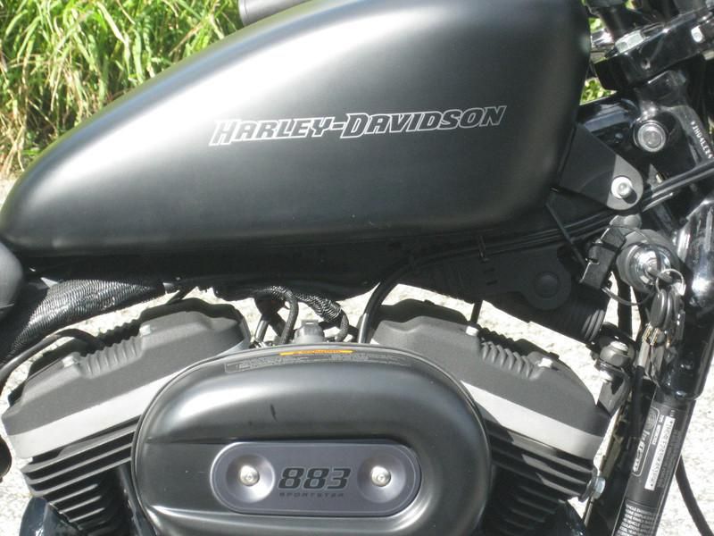 2009 Harley-Davidson XL883N - Sportster Iron 883 Standard 