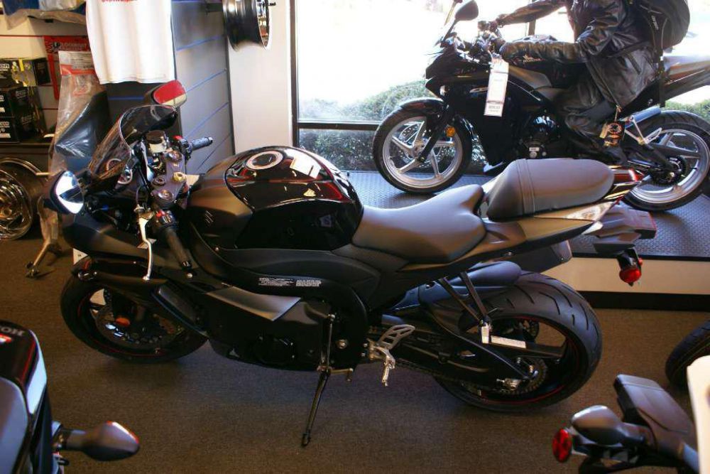 2012 suzuki gsx-r1000  sportbike 