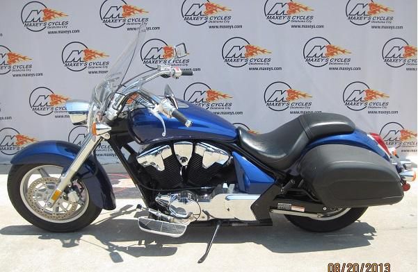 2010 honda interstate (vt1300ct)  cruiser 