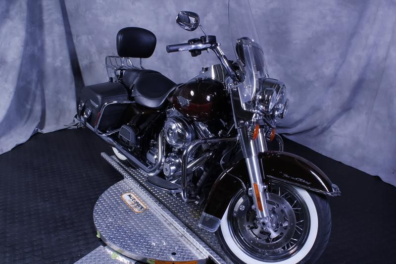 2011 harley-davidson flhrc - road king classic