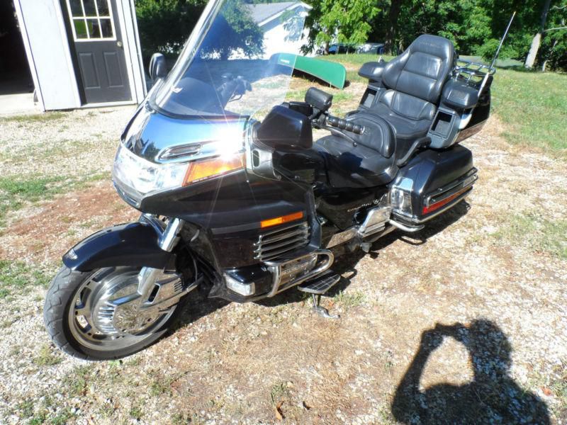 Black 1998 Honda Goldwing gl 1500 SE in excellant condition with 32909 miles., US $6,150.00, image 3