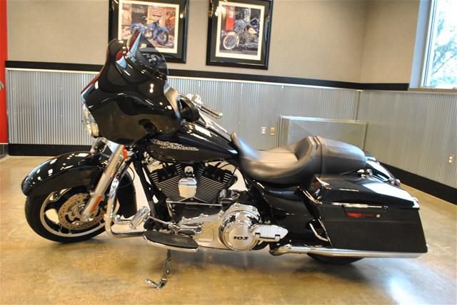 Used 2012 harley davidson flhx103 for sale.