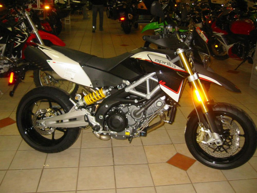 2012 aprilia dorsoduro 1200 super moto 