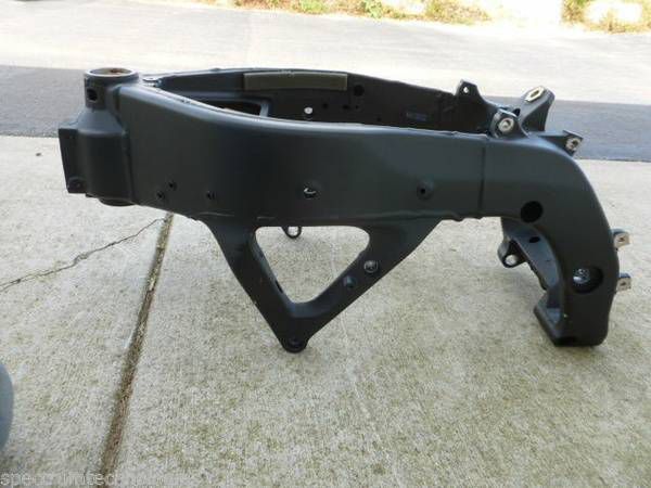 2006-2012 yamaha r6 frame in great condition need it gone asap!!