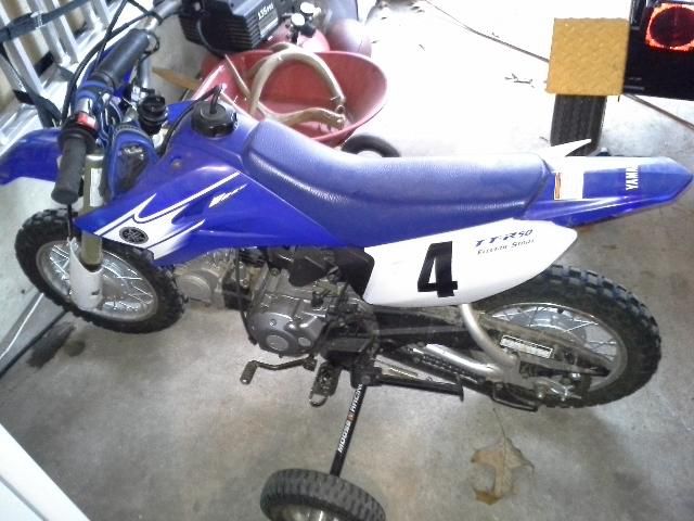 2008 yamaha ttr 50 with training wheels like new condition