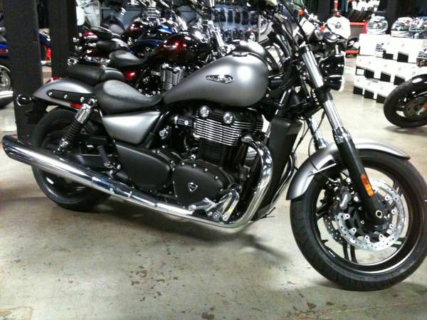 2013 Triumph Thunderbird Storm Abs **