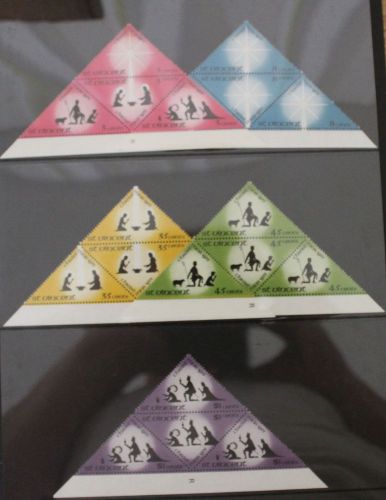 St vincent 1974-1975 5 mnh sets churchill scouts upu,christmas in blocks of four