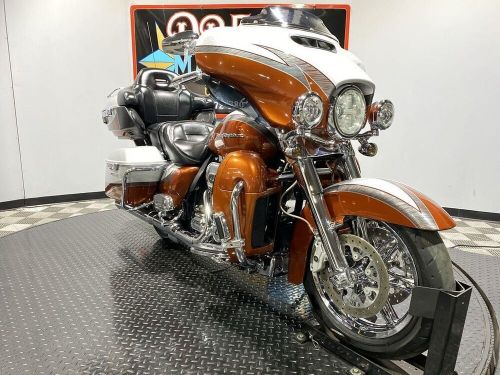 2014 Harley-Davidson FLHTKSE - Screamin Eagle Limited CVO