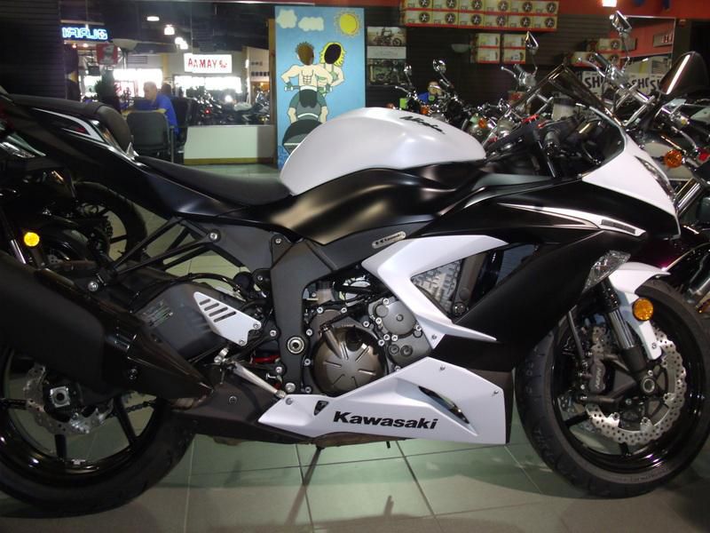 2013 kawasaki ninja zx -6r  sportbike 