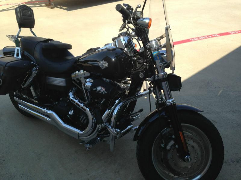 2009 Harley Dyna Vivid Black FatBob with Upgrades and original parts, US $10,000.00, image 3
