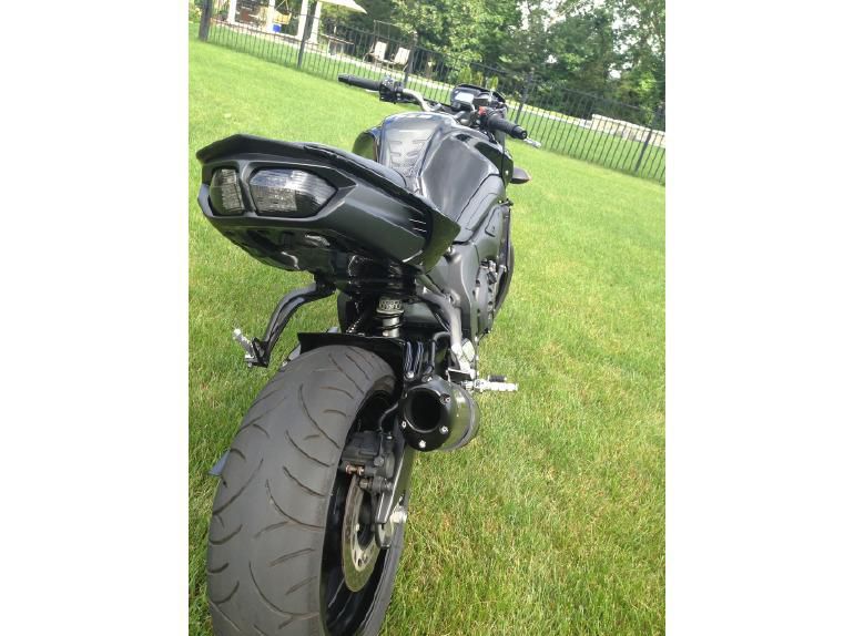 2011 Yamaha Fz8 Sportbike 