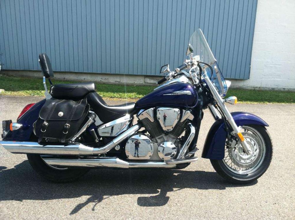 2003 honda vtx  1300s  cruiser 
