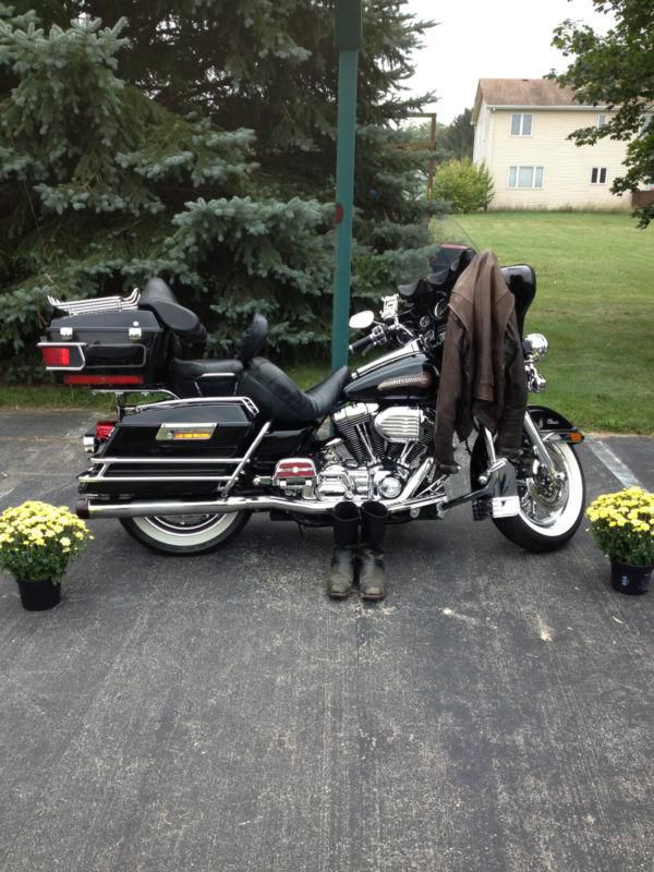 2005 Harley Davidson FLH FLHTCI Loaded Custom Touring Bagger Cruiser VERY CLEAN!