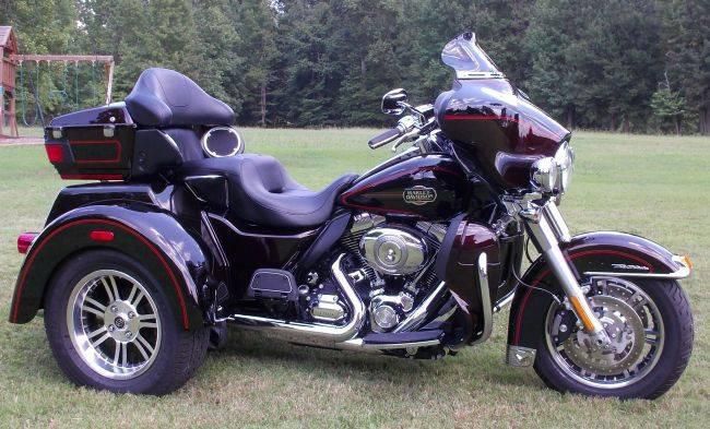 2011 harley-davidson tri glide ultra classic trike 