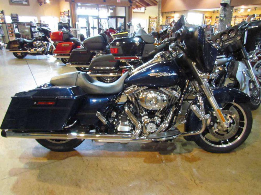 2012 Harley-Davidson FLHX Street Glide Touring 