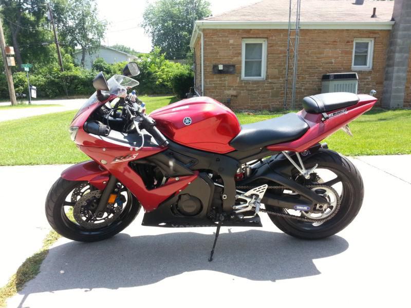 2007 Yamaha R6S - low miles, great shape, needs nothing