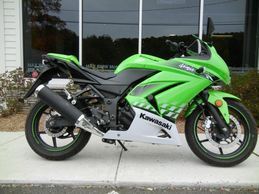 2010 Kawasaki EX250 NINJA Sportbike 