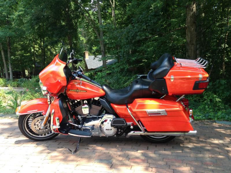 2012 HARLEY DAVIDSON ULTRA LIMITED!!! LOW MILES, PERFECT CONDITION!!!!!
