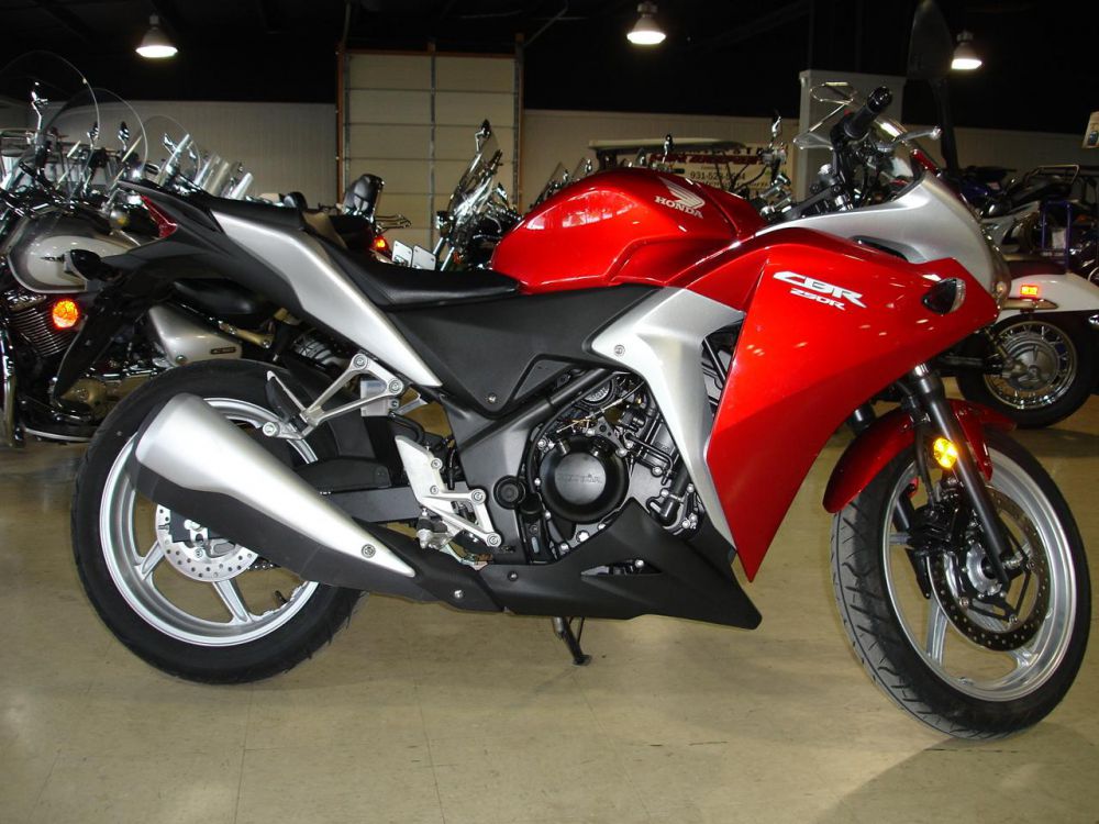 2011 honda cbr 250r sportbike 