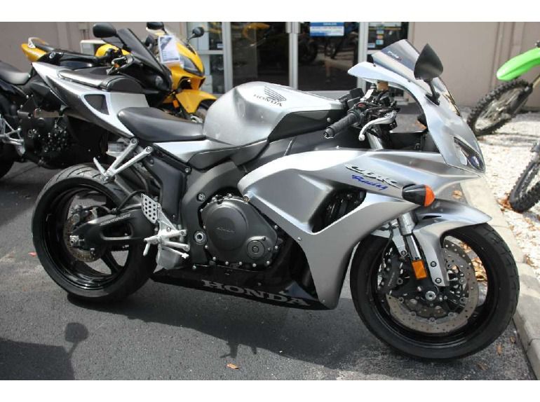 2007 honda cbr1000rr 