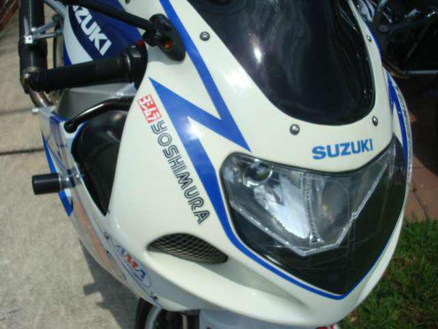 2002 Suzuki GSX-R750 Sportbike 