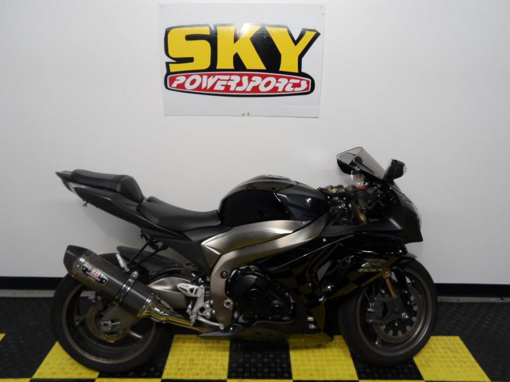 2011 suzuki gsx-r1000  sportbike 