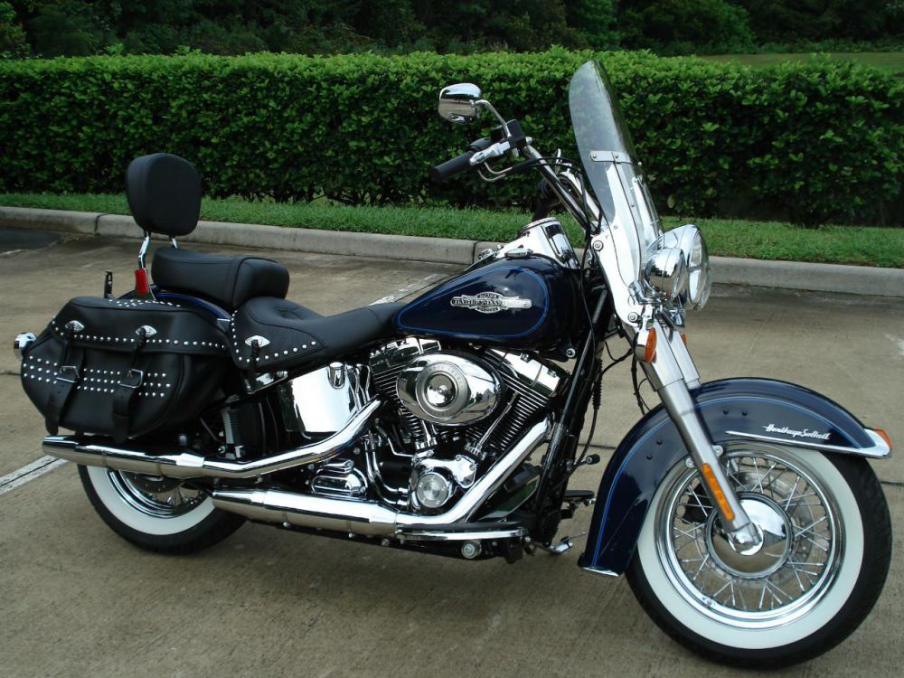2011 Harley-Davidson FLSTC CLASSIC Cruiser 