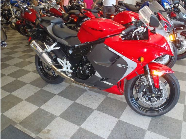 2013 hyosung gt650r 