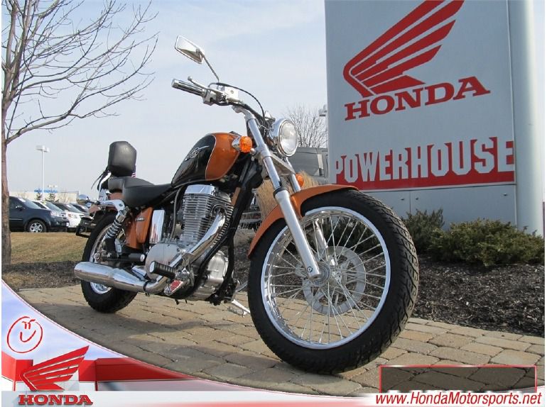 2011 Suzuki BOULEVARD S40 