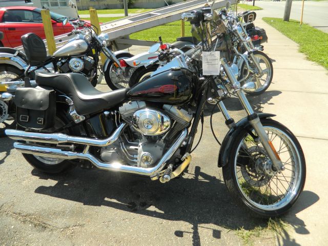 Used 2004 HARLEY-DAVIDSON FXSTI/- for sale.