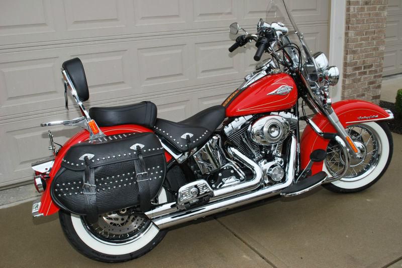 Beautiful Red Heritage in Excellent condition with a lot of chrome and upgrades