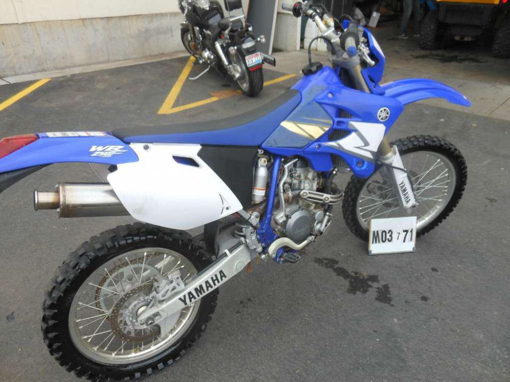 2004 Yamaha WR250F Dirt Bike 