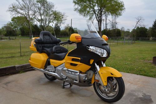 2005 honda gold wing