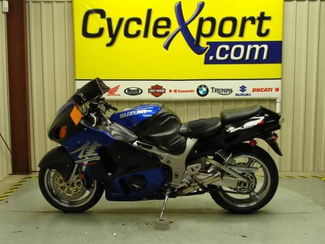2002 suzuki gsx1300r  sportbike 