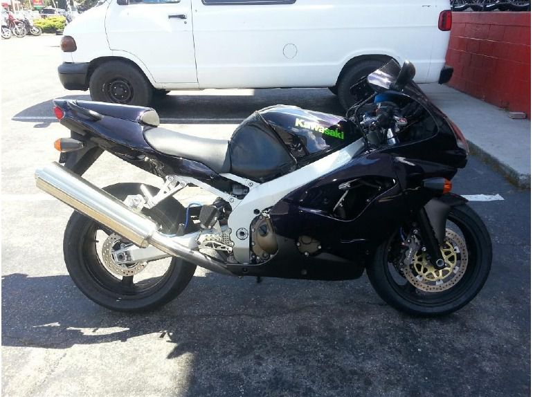 2000 Kawasaki Ninja ZX-9R 