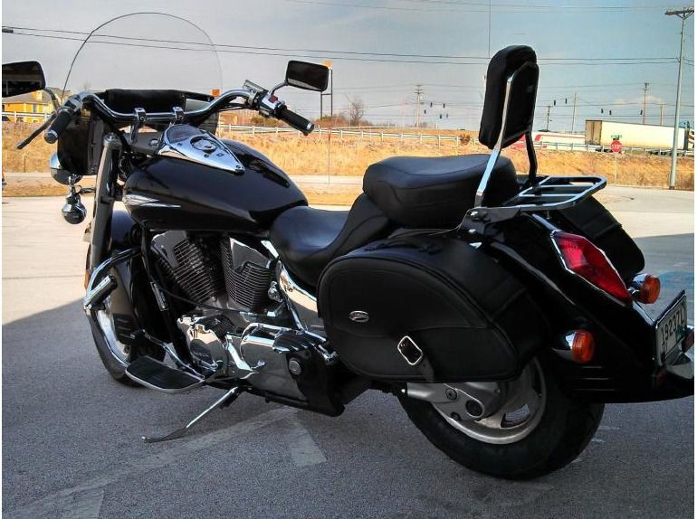 2006 honda vtx 1300 r 