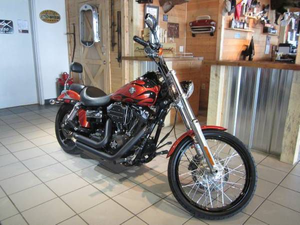 2011 Harley Davidson Wide Glide, Hot Looking Bike!!