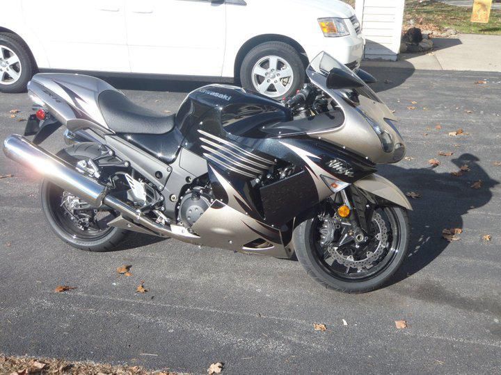 2010 Kawasaki Ninja ZX-14 Sportbike 